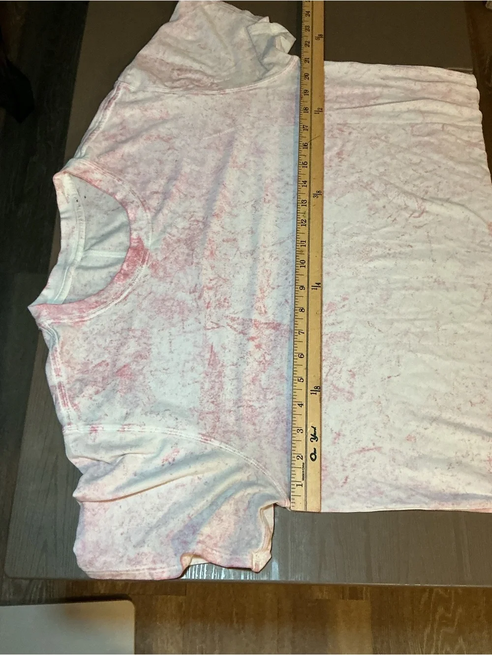 Short Sleeve Crewneck T‑Shirt in Light Pink Wash